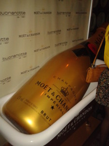 Moet bathtub