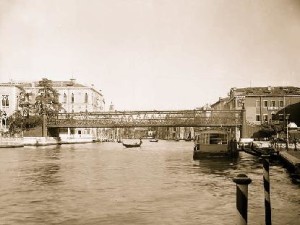 Ponte della Carità a di Alfred Neville a Venezia